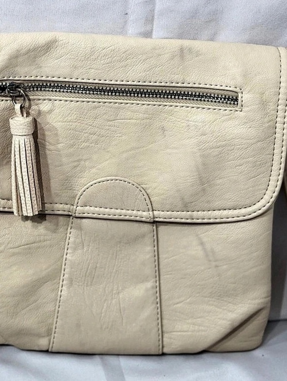 Sam & Hadley Cream Crossbody Bag